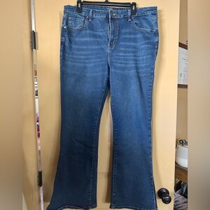 Time & True Bootcut Jeans, 18